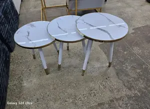 Wooden Stands Round Coffee Table