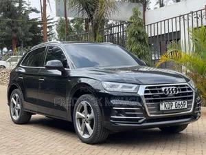 Audi Q5 2.0T Tech Premium AWD quattro 2018 Black