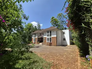 5bdrm House in Rosslyn for rent