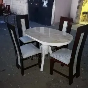 4-Seater Wooden Oval Dinning Table Set