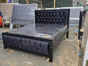 Black Buttoned Mocket Bed With Mattress