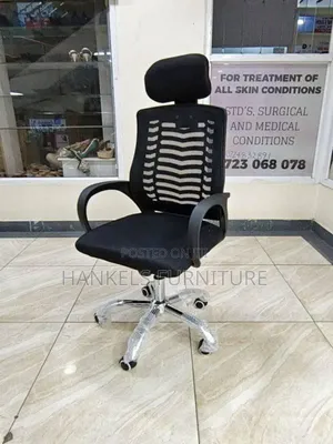 Sturdy Executive Chair With Headrest – Built for Long Hours