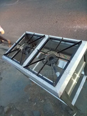 2 Burner Commercial Gas Stove
Perfect for Hotels, Fast-Food Joints.
