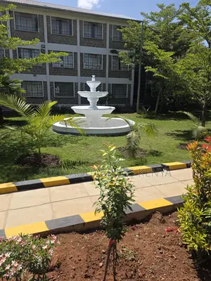 Stylish White Garden Fountain for Event Venues Estates
