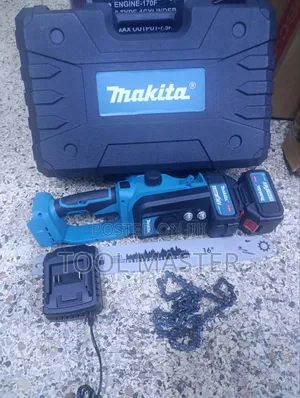 16" Cordless Rechargeable Makita Chainsaw
