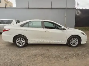 Toyota Camry 2015 White