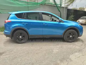 Toyota RAV4 2018 Blue