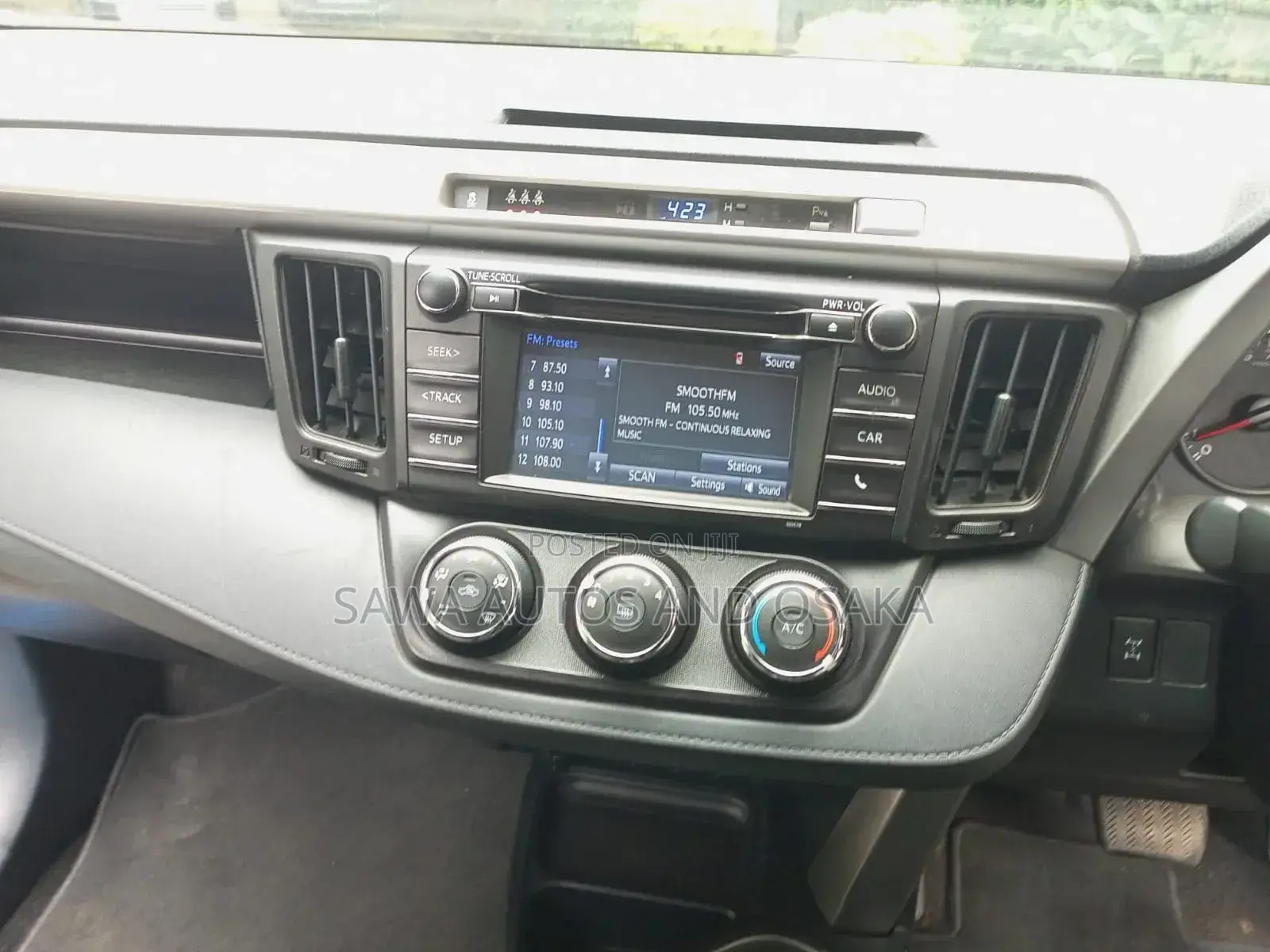 Toyota RAV4 2018 Blue