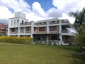 7bdrm Mansion in Karen for rent