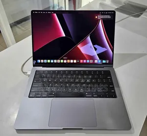 Laptop Apple MacBook Pro 2021 M1 16GB Intel Core i7 SSD 512GB