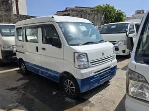 Suzuki Every 2019 White