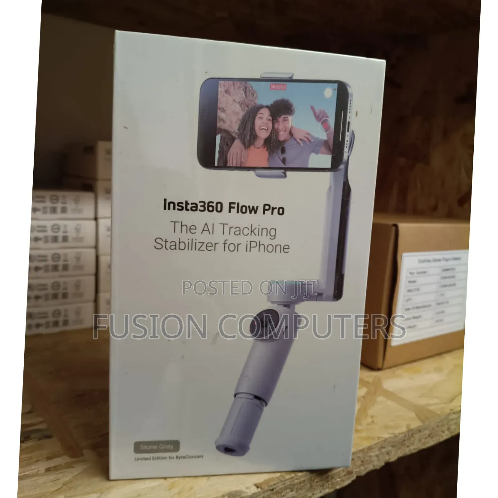 Insta360 Flow Pro - Foldable Ai Phone Gimbal