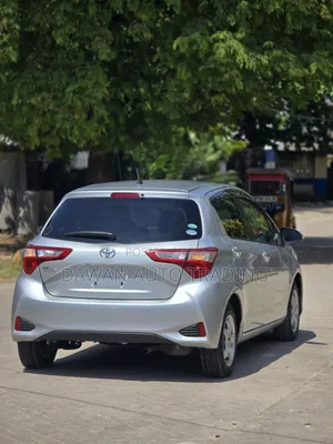 Toyota Vitz 2019 Silver