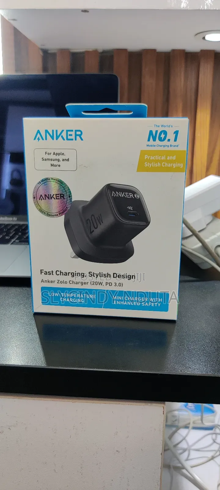 Anker Fast Charging,Stylish Design -Black