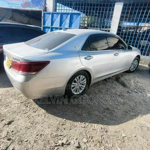 Toyota Crown 2015 Silver