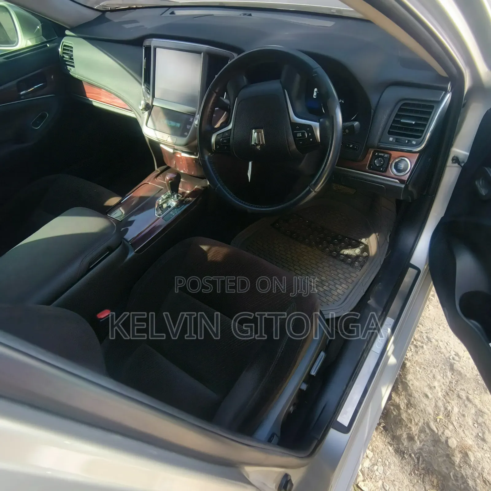 Toyota Crown 2015 Silver