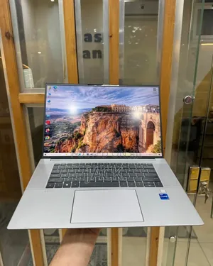 Laptop HP ZBook Firefly 16inch G9 32GB Intel Core I9 SSD 512GB