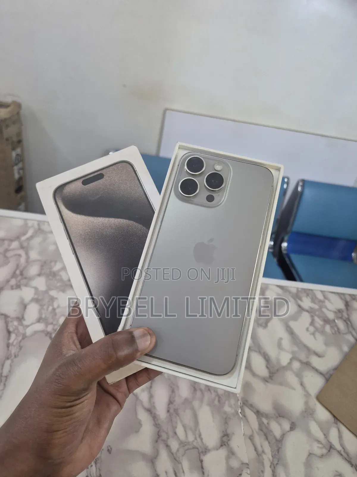 Apple iPhone 15 Pro Max 256 GB Silver