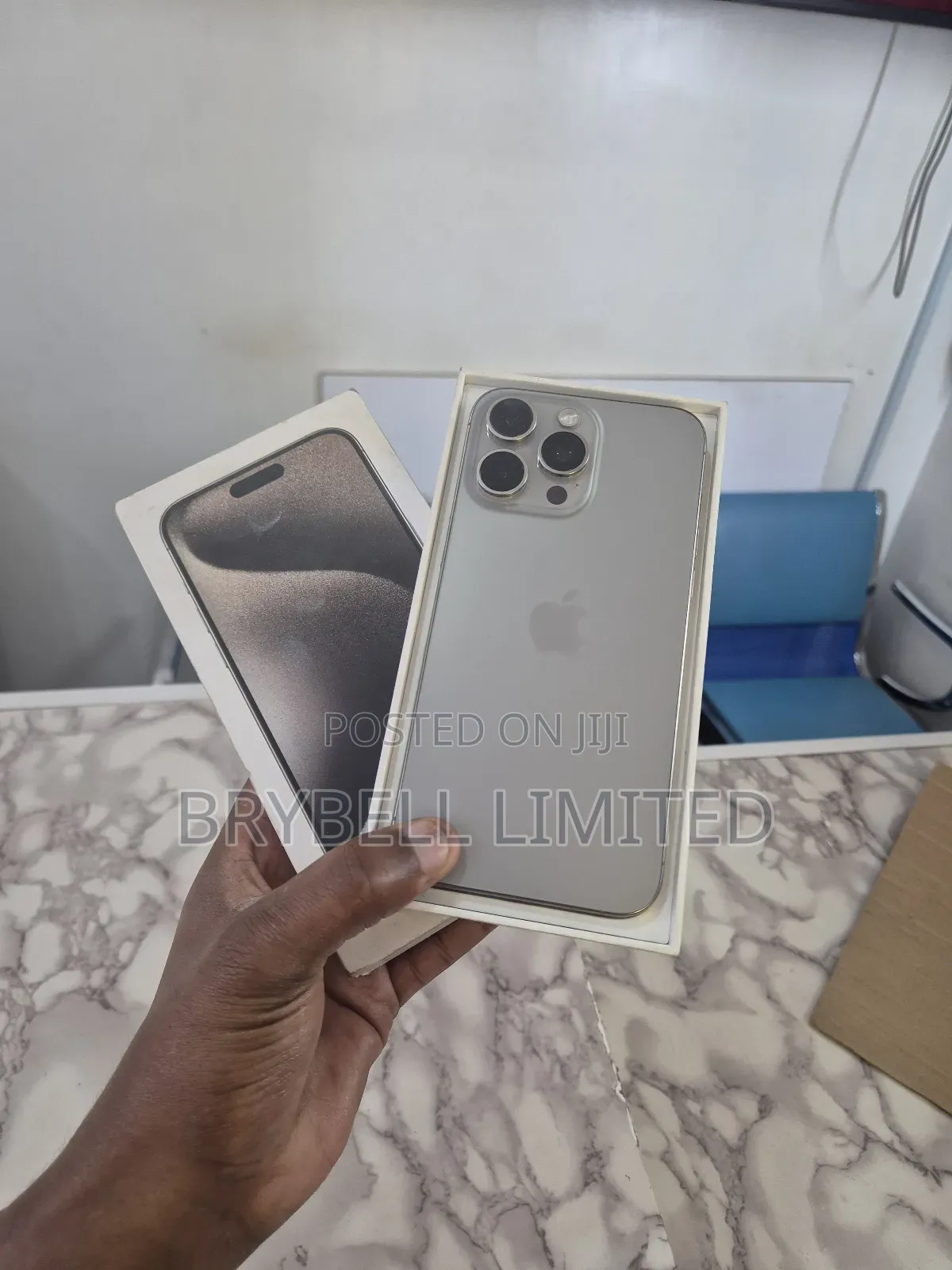 Apple iPhone 15 Pro Max 256 GB Silver