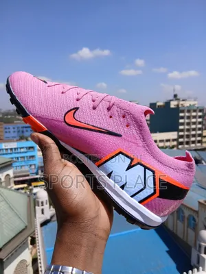 Air Zoom "Cosmic Speed" Astro Football Soccer Trainers
