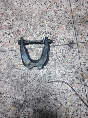 Upper Suspension Arm Hilux Millineum