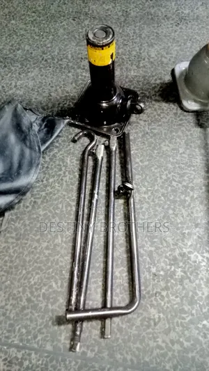 Bottle Jack With It's Handle