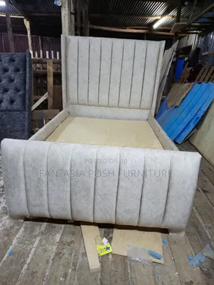 4x6 Cream Vertical-Panel Bed