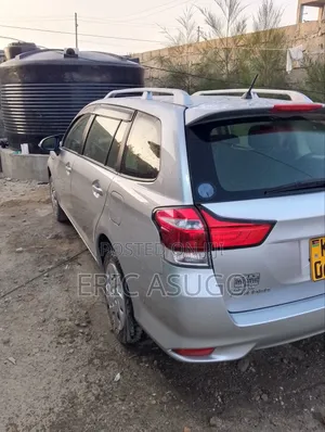 Toyota Corolla Fielder 2018 Gray