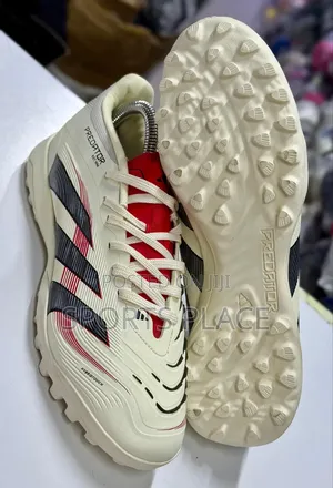 Predator Elite White Artificial Grass Field Football Boots