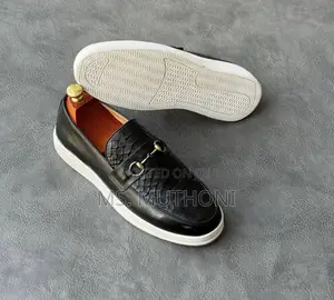 Leather Horsebit Loafers With a Textured Scale Pattern Size 39-46