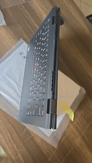 Laptop Lenovo ThinkPad X1 Yoga Gen 8 16GB Intel Core I5 SSD 512GB
