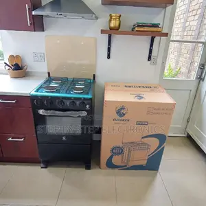 High Quality Free Standing Cooker With Gas Oven and Easy Clean Surface