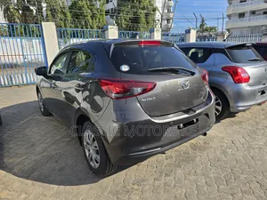 Mazda 2 2020 Gray