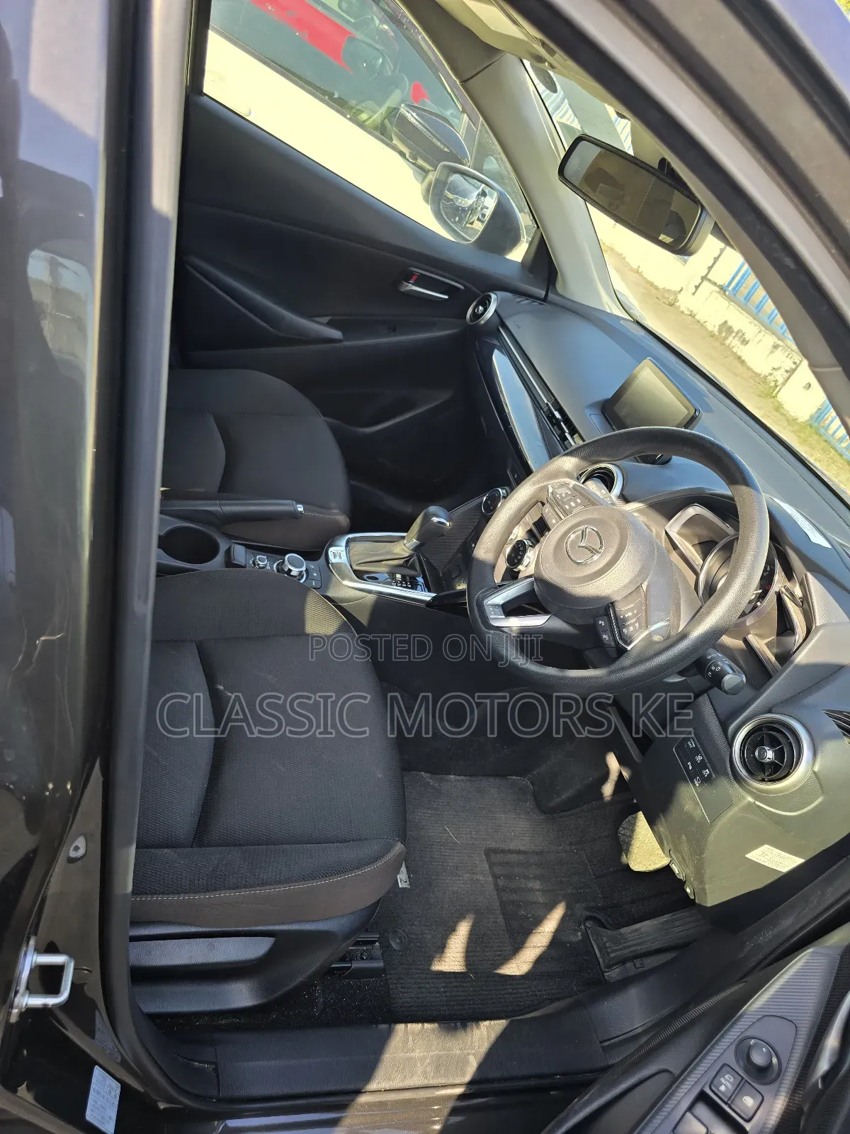 Mazda 2 2020 Gray
