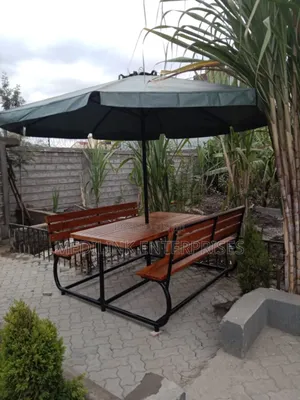 Wooden Metallic Hotel/Resort Benches