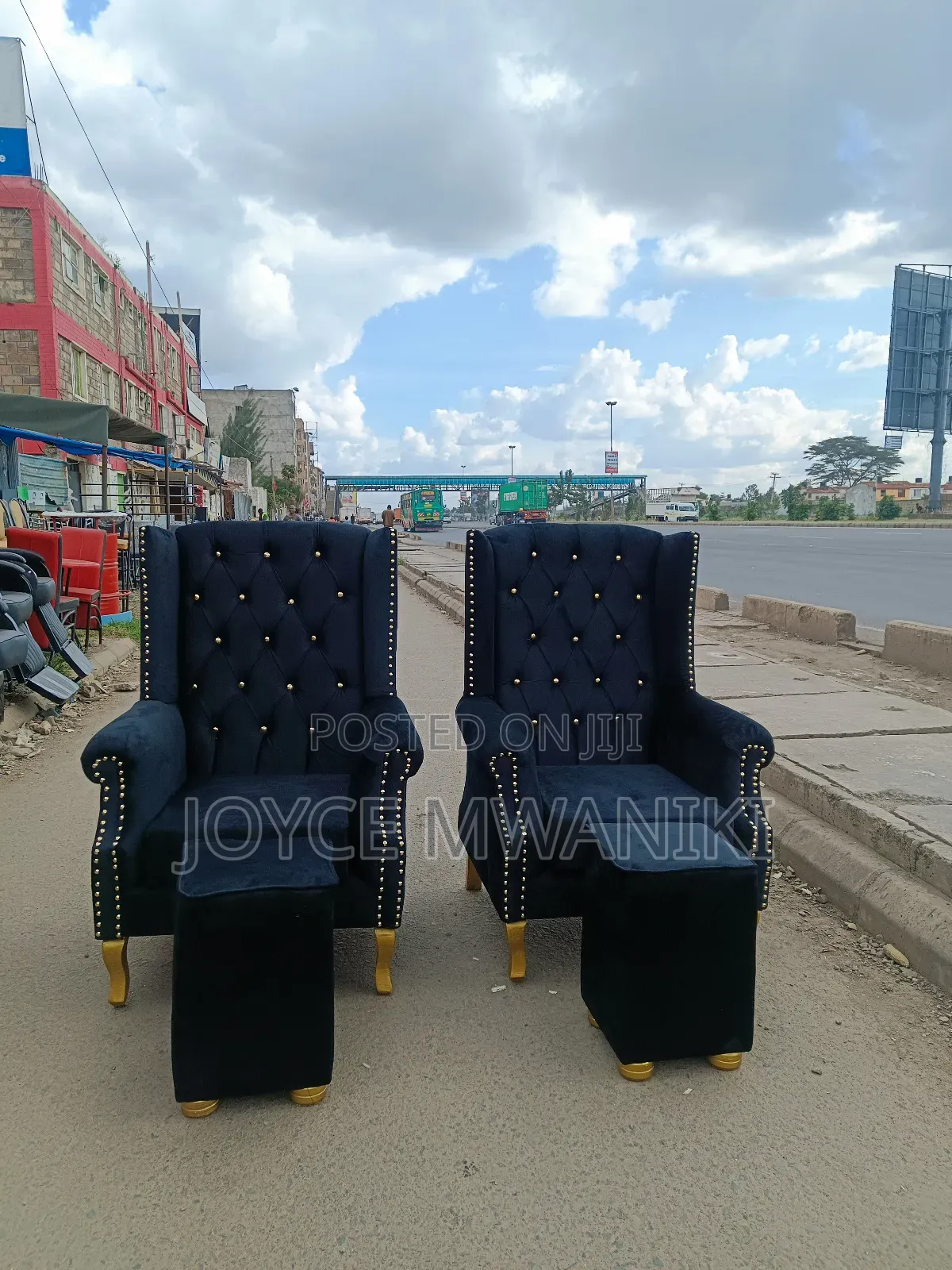 2 Black King Chairs and 2 Stools 