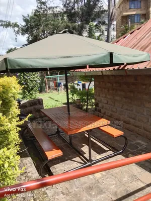 Modern Outdoor Raised Octagonal