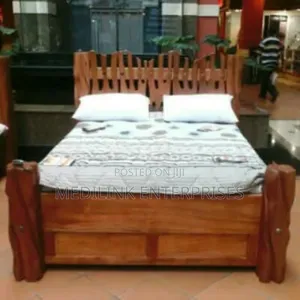 Comp Design Mahogany 5*6 Queen Sized Bed