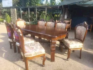 Royal Antique Mahogany 8-Seater Customized Dinning Table Set