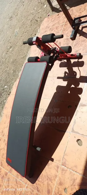 Curved Sit Up Bench Press