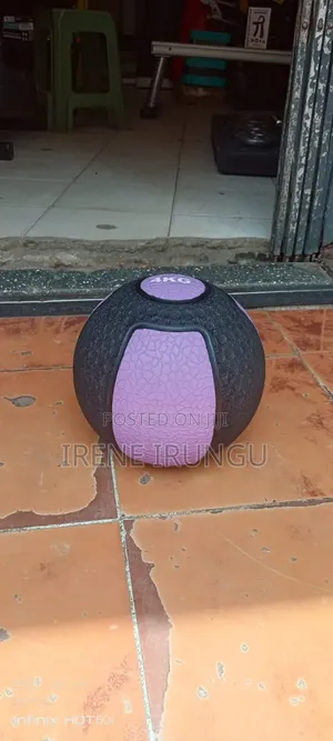 4kgs Medicine Balls/ Exercise Balls