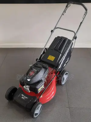 Honda Petrol Lawn Mower 163cc 21 Inches Self Propelled
