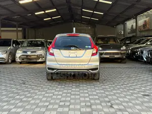 Honda Fit 2018 Silver