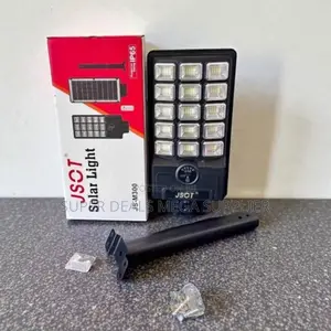 Inbuilt Rechargeable Li- Ion Battery 300w Security Solar Street Light