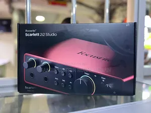 Focusrite Scarlett 2i2 Studio Cm25 Mkiii