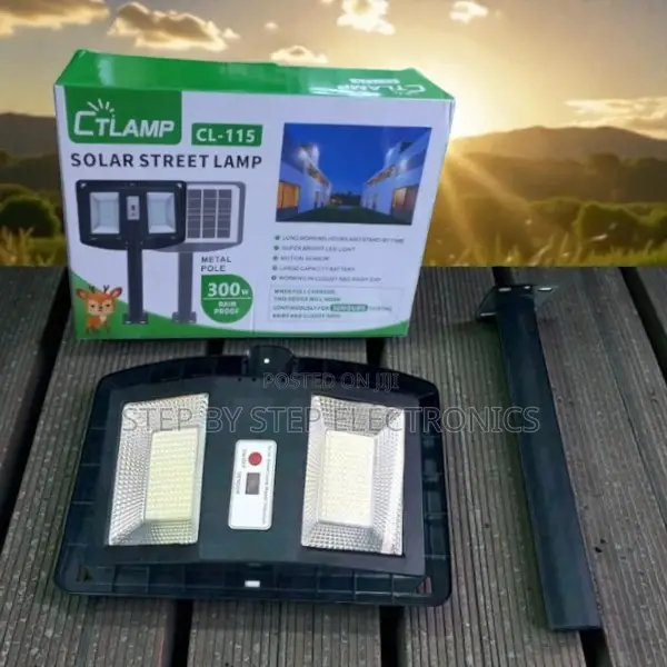 High Efficiency Ctlamp 300w Motion Sensor Solar Street Light