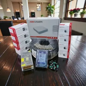 Built in Infrared Leds Hikvision 8 Cameras CCTV Kit Easy Connection