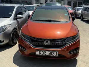Honda Jade 1.8 Petrol 2017 Orange