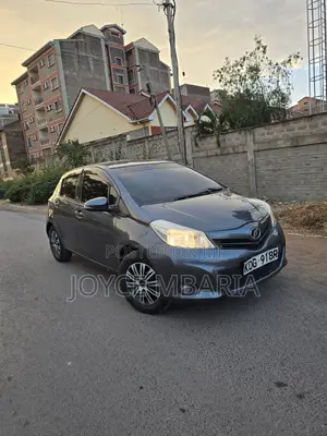 Toyota Vitz 2016 Gray