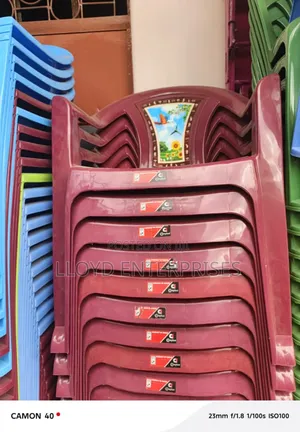 Maroon Plastic Chairs